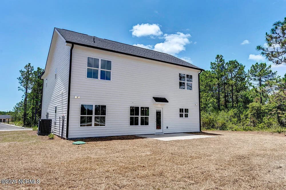 Village Drive - Laundry Room