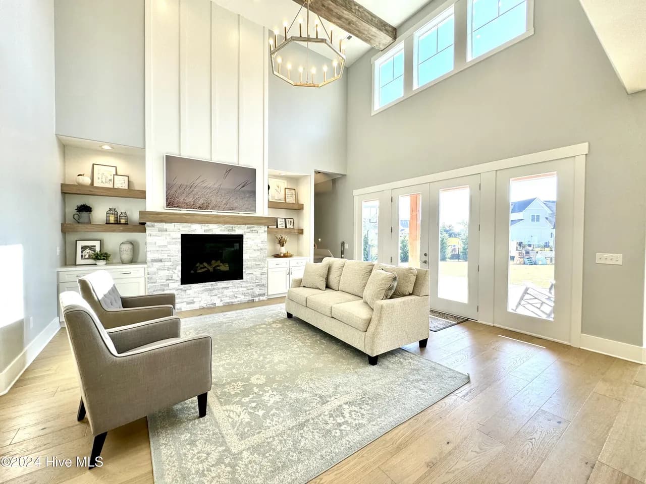 Colonnade - Great Room